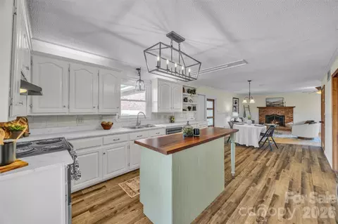 280 Forest Acres Ln, Taylorsville, NC 28681
