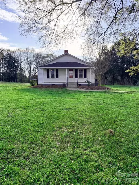 2114 Shelby Hwy, Blacksburg, SC 29702