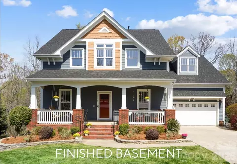 10238 Edgecliff Rd, Huntersville, NC 28078