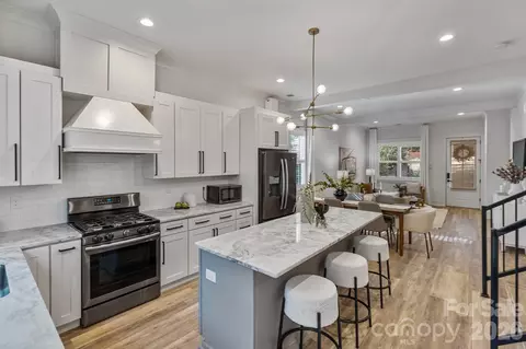 3017 Palm Ave, Charlotte, NC 28205