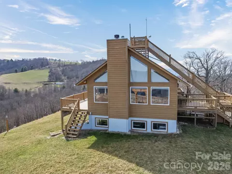 1007 Turkey Trot Rd, Clyde, NC 28721 photo 6