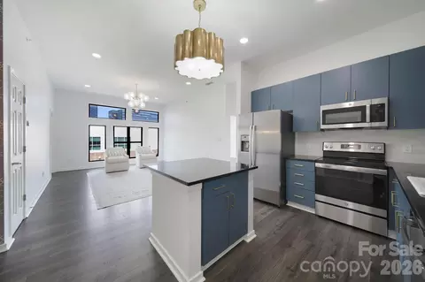 2125 Southend 438 Dr #438, Charlotte, NC 28203