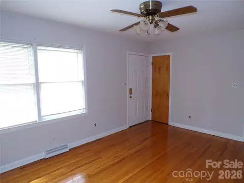 Living - 886 Hess Rd, Concord, NC 28025 photo 2 of 2