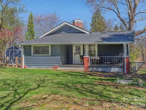 12 Maple Ln, Arden, NC 28704