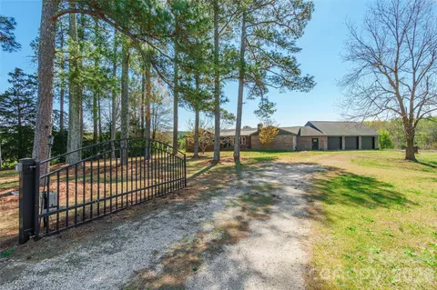 2248 Willie Usher Rd, Lancaster, SC 29720