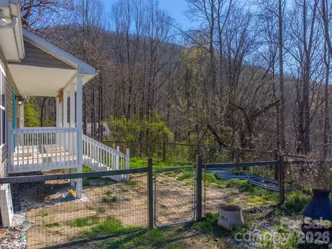 138 Elm St, Sylva, NC 28779 photo 5