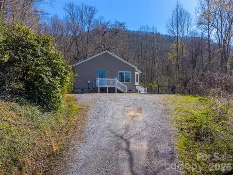 138 Elm St, Sylva, NC 28779 photo 3