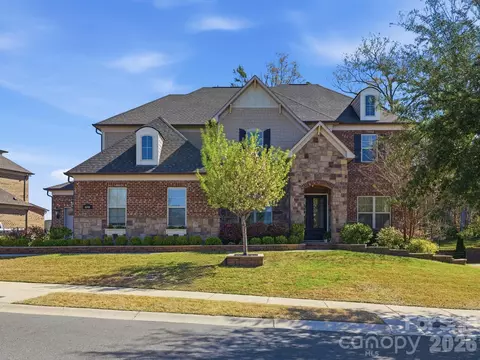8000 Fallondale Rd, Waxhaw, NC 28173