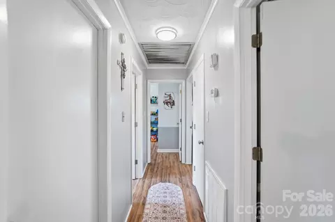 Entry Way - 2985 E Nc 10 Hwy, Conover, NC 28613 photo 1 of 2