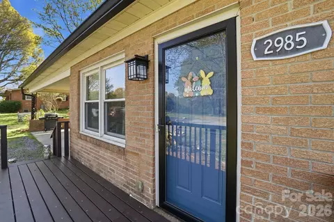 Exterior - 2985 E Nc 10 Hwy, Conover, NC 28613 photo 1 of 7
