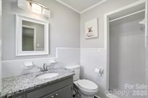 Bath - 2985 E Nc 10 Hwy, Conover, NC 28613 photo 1 of 2