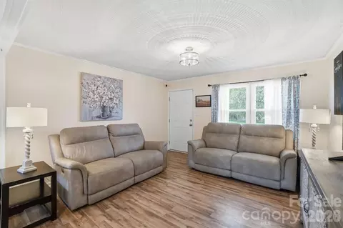 Living - 2985 E Nc 10 Hwy, Conover, NC 28613 photo 2 of 3