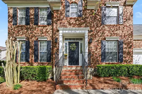 12511 Panthersville Dr, Charlotte, NC 28269