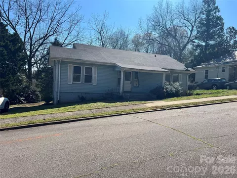 251 W 3rd St, Rutherfordton, NC 28139