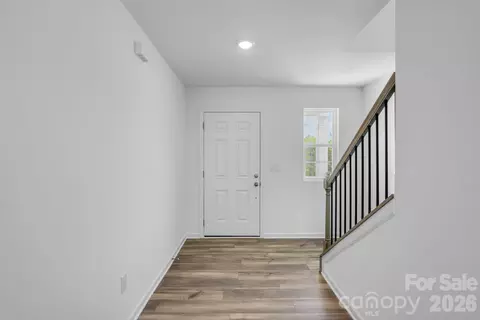 Entry Way - 301 Carter Lee Ln, Shelby, NC 28152 photo 1 of 5
