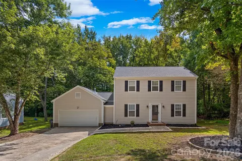 2006 Killarney Pl, Charlotte, NC 28262
