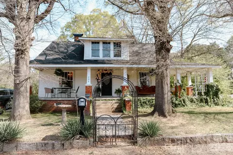 208 Locust St, Kannapolis, NC 28081