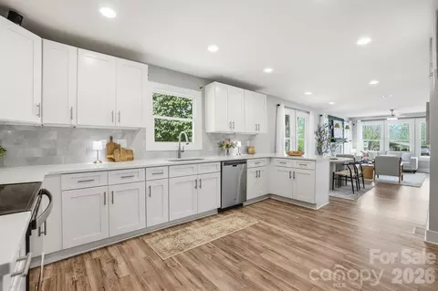 Kitchen - 2477 Secrest Shortcut Rd, Monroe, NC 28110 photo 5 of 6