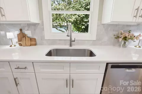 Kitchen - 2477 Secrest Shortcut Rd, Monroe, NC 28110 photo 4 of 6
