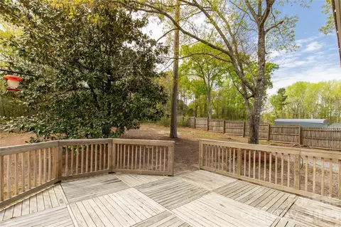 Exterior - 2220 Ross Cauthen Rd, Lancaster, SC 29720 photo 5 of 7