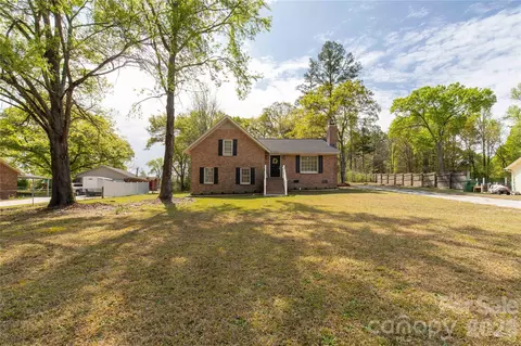 2220 Ross Cauthen Rd, Lancaster, SC 29720