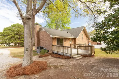 Exterior - 2220 Ross Cauthen Rd, Lancaster, SC 29720 photo 3 of 7