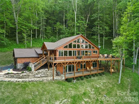 85 Iga Trl, Maggie Valley, NC 28751