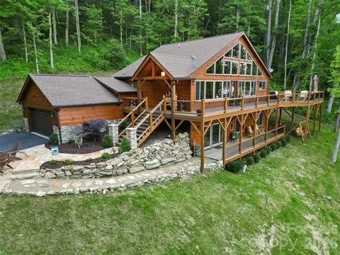 85 Iga Trl, Maggie Valley, NC 28751