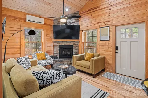1333 Park Vista Rd, West Jefferson, NC 28694