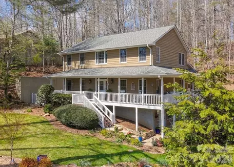 94 Squirrel Trl, Hendersonville, NC 28791