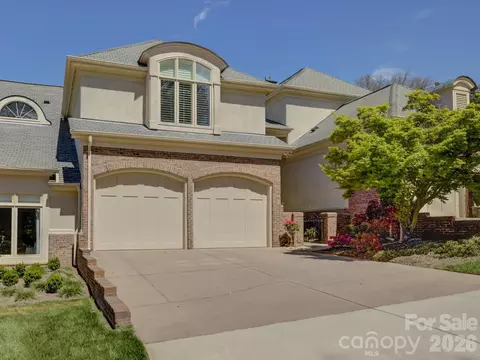 8905 Challis Hill Ln, Charlotte, NC 28226