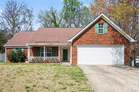 2008 Sloan Dr, Charlotte, NC 28208