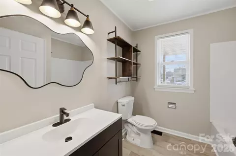 621 E A St, Newton, NC 28658 photo 19