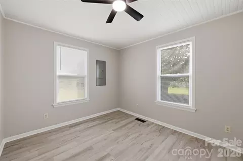621 E A St, Newton, NC 28658 photo 24