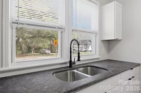 621 E A St, Newton, NC 28658 photo 13