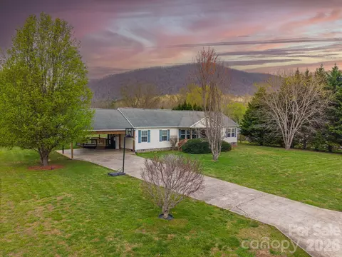 22 Brookfield Ln, Old Fort, NC 28762