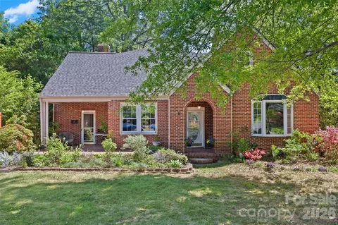 205 S Thompson St, Shelby, NC 28150