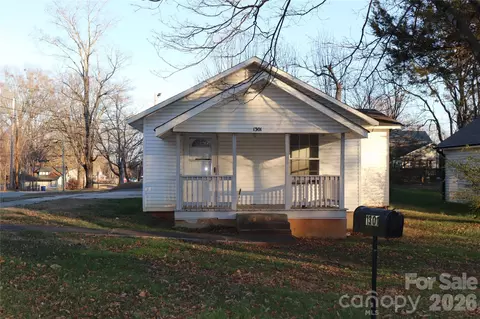 1301 5th St, Statesville, NC 28677