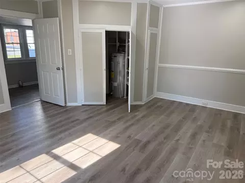 Living - 161 Seaboard St, Cheraw, SC 29520 photo 1 of 3