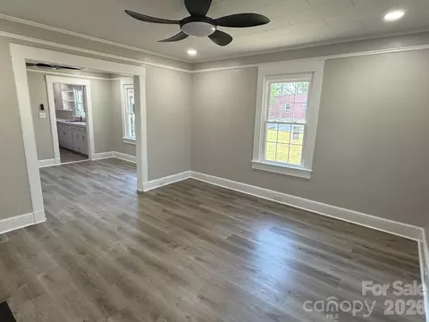Living - 161 Seaboard St, Cheraw, SC 29520 photo 2 of 3