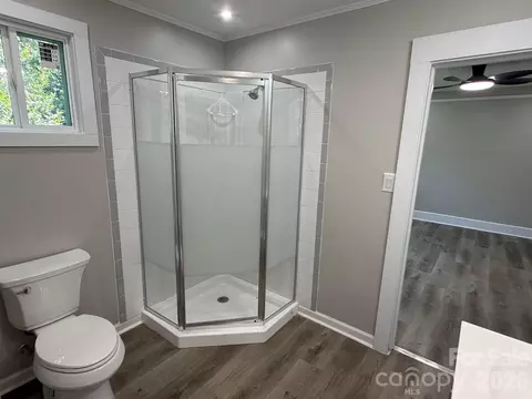 Bath - 161 Seaboard St, Cheraw, SC 29520 photo 3 of 3