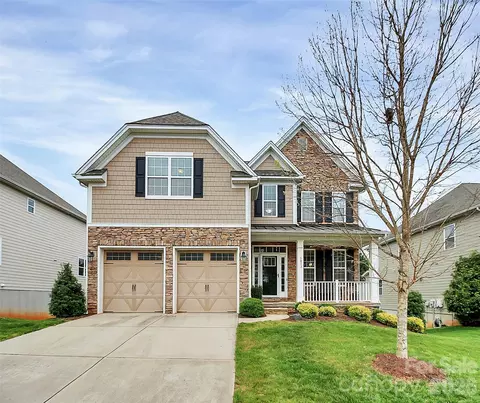 5033 El Molino Dr, Charlotte, NC 28214