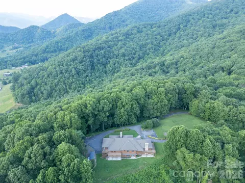 View/Area - 1087 Brigadoon Dr, Clyde, NC 28721 photo 3 of 5