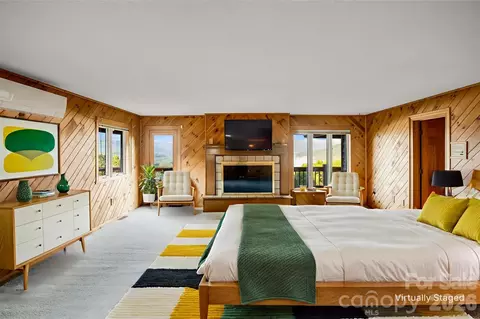 Bedroom - 1087 Brigadoon Dr, Clyde, NC 28721 photo 1 of 4
