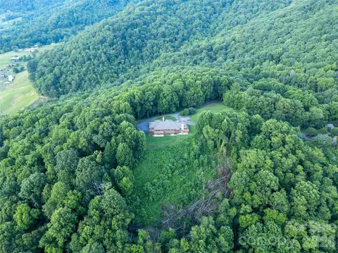 View/Area - 1087 Brigadoon Dr, Clyde, NC 28721 photo 4 of 5
