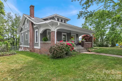 Exterior - 41 Harrison St, Canton, NC 28716 photo 3 of 15