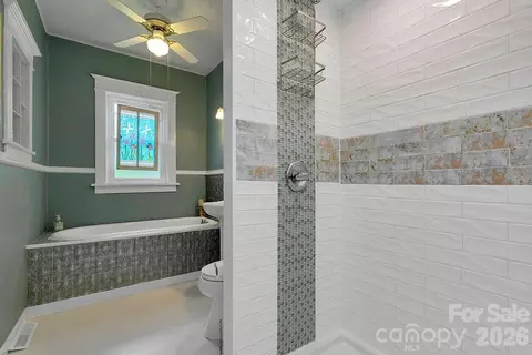 Bath - 41 Harrison St, Canton, NC 28716 photo 1 of 2