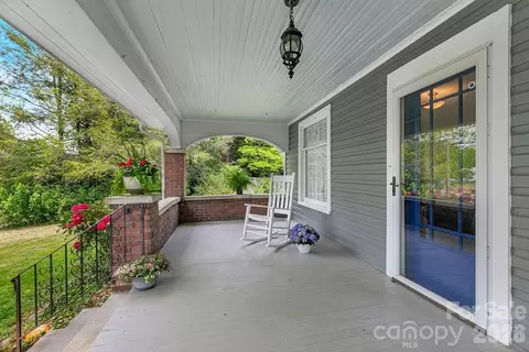 Exterior - 41 Harrison St, Canton, NC 28716 photo 4 of 15