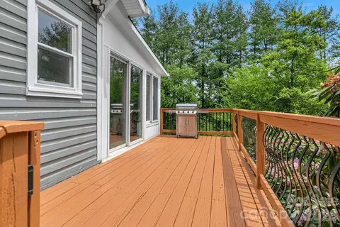 Exterior - 41 Harrison St, Canton, NC 28716 photo 9 of 15