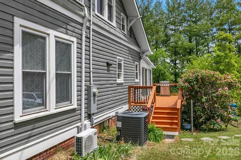 Exterior - 41 Harrison St, Canton, NC 28716 photo 12 of 15